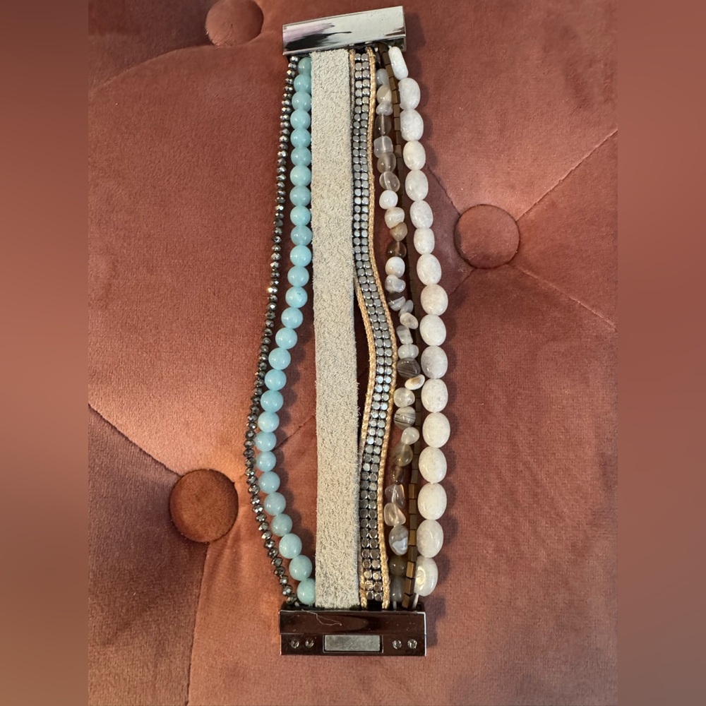 Victoria Emerson Blue Multi-Strand Bracelet - Picture 2 of 3